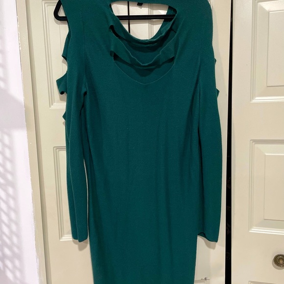 Torrid Emerald Green Cut Out Sweater Dress size 1 - Picture 3 of 5